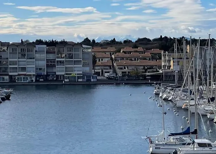 Vue Ensoleillee Sur Le Port De Lejlighed Gruissan