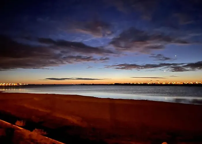 Lejlighed Vue Ensoleillee Sur Le Port De *